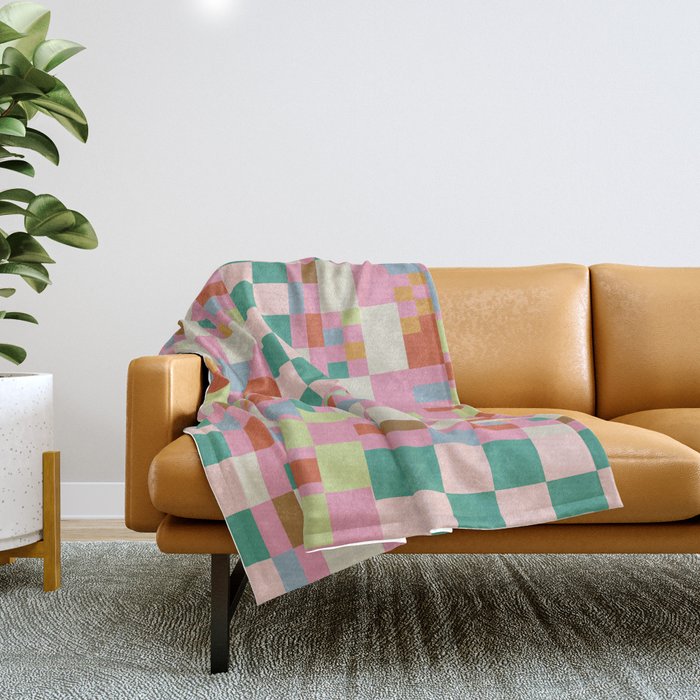 Retro vintage checkered geometric pattern Throw Blanket Gallery Image 1