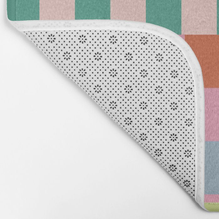 Retro vintage checkered geometric pattern Bath Mat Gallery Image 2