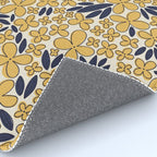 Four-leaf Flower Pattern / Yellow & Blue Rug Gallery Image 4