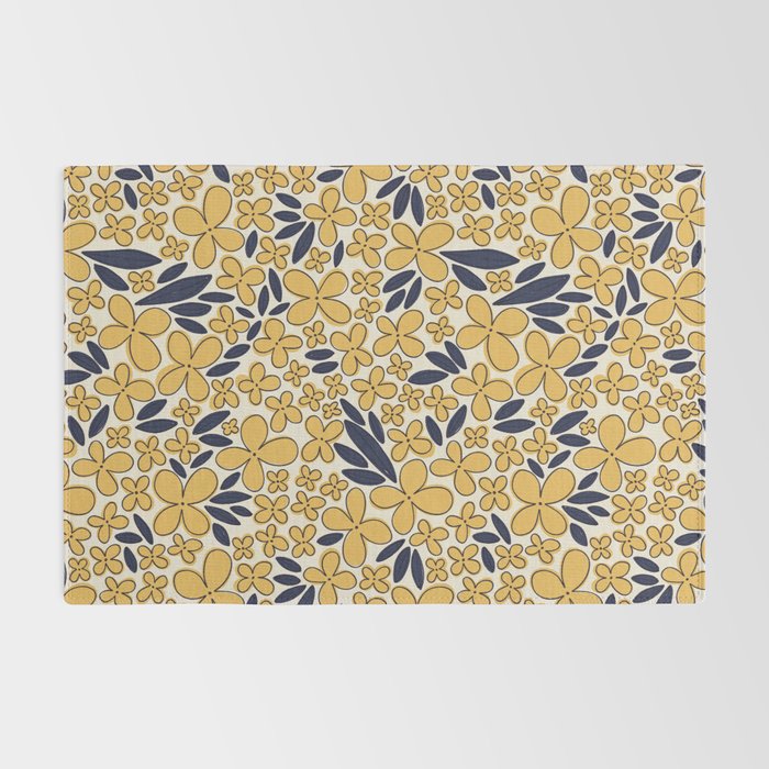 Four-leaf Flower Pattern / Yellow & Blue Rug Gallery Image 2