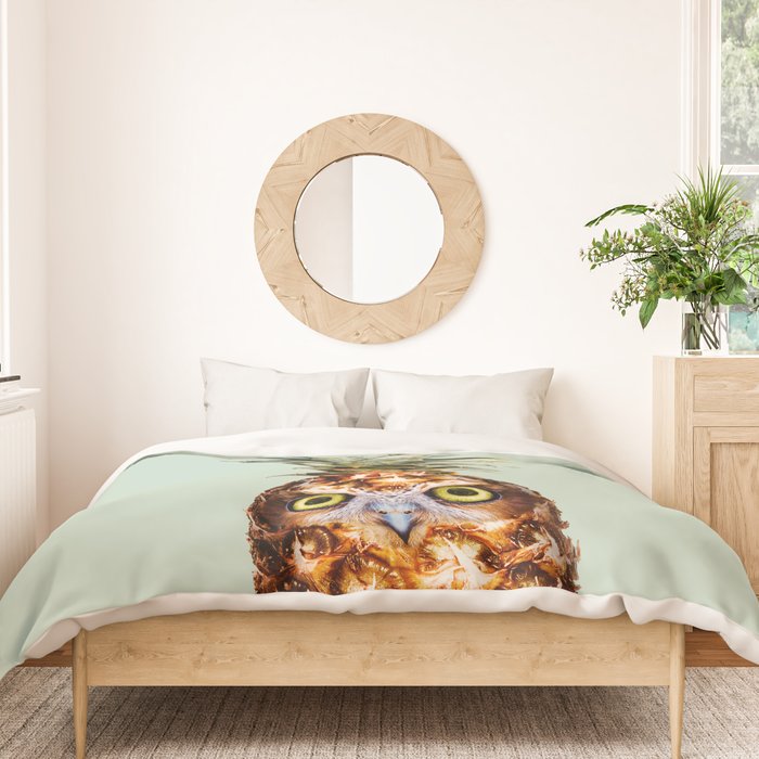 PINEAPPLE OWL Duvet Cover Gallery Image 3