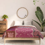 Hawaiian quilt Monstera pattern in maroon Comforter Gallery Image 3