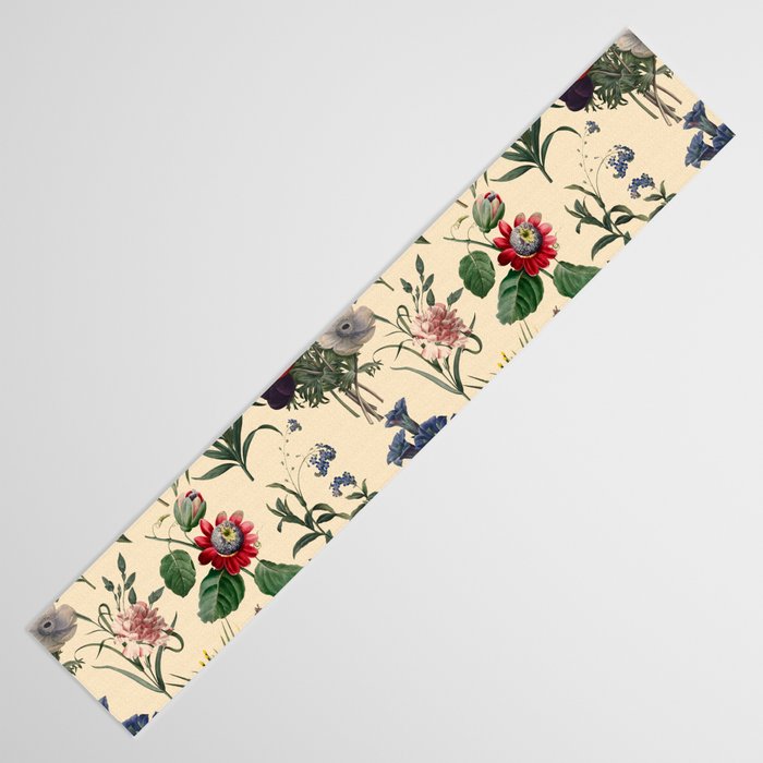 Secret Garden V Table Runner Gallery Image 3