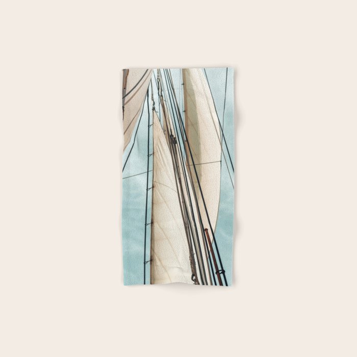 Set Sail Bath Towel Gallery Image 1