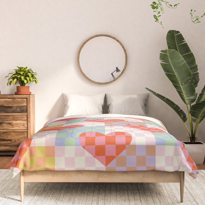 Red love heart checkered patchwork pattern Comforter Gallery Image 3