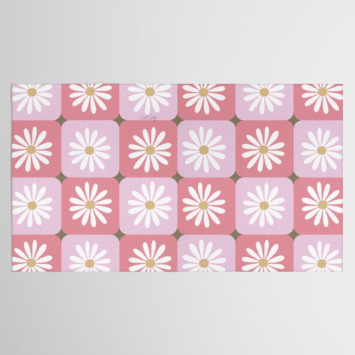 Checkered Daisies - Blush & Gold Tablecloth Gallery Image 2
