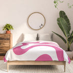 Retro Liquid Swirl Abstract Pattern in Preppy Hot Pink Comforter Gallery Image 3
