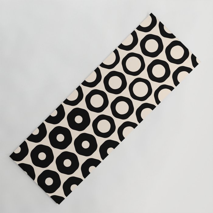 Vrittam Modern Minimalist Geometric Pattern in Black and Almond Cream Yoga Mat