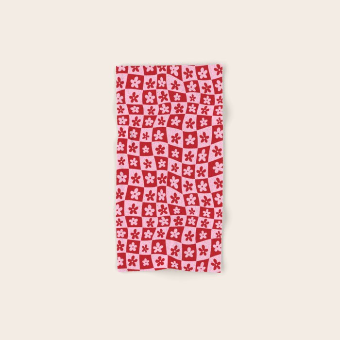 Red and Pink Retro Daisy Checkerboard Swirl Pattern Bath Towel Gallery Image 1