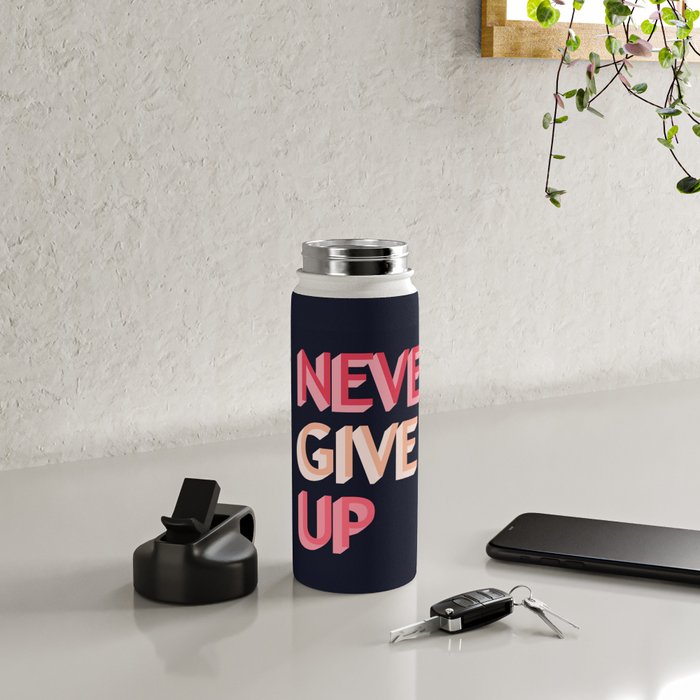Never give up - pink Water Bottle Gallery Image 4