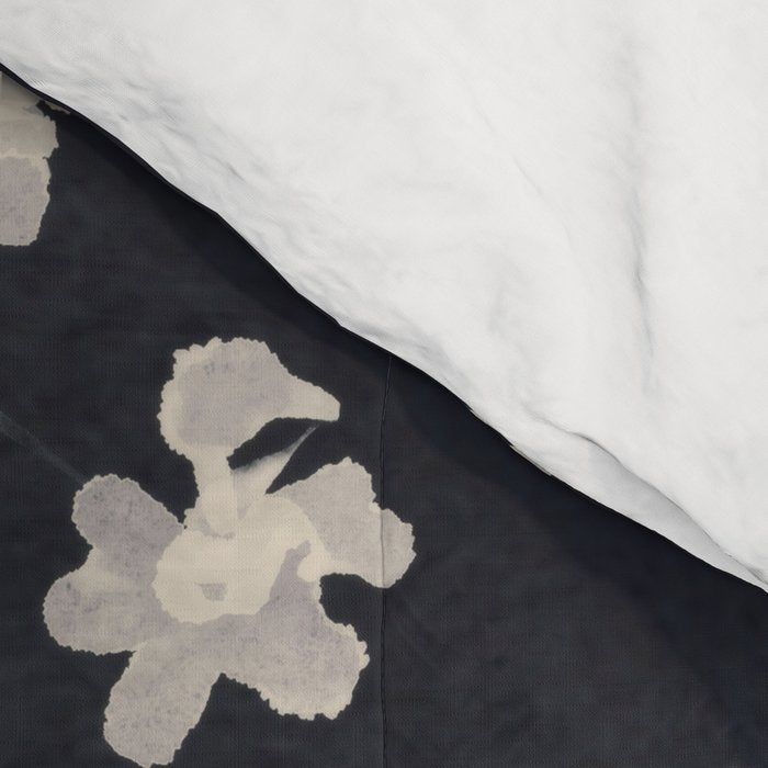 Minimalist Wild Plant 6 Black And White Comforter Gallery Image 4