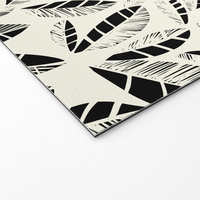 Wildlife Safari Laeves black ´n white Welcome Mat Gallery Image 2