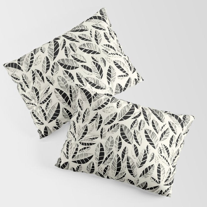 Wildlife Safari Laeves black ´n white Pillow Sham Gallery Image 1