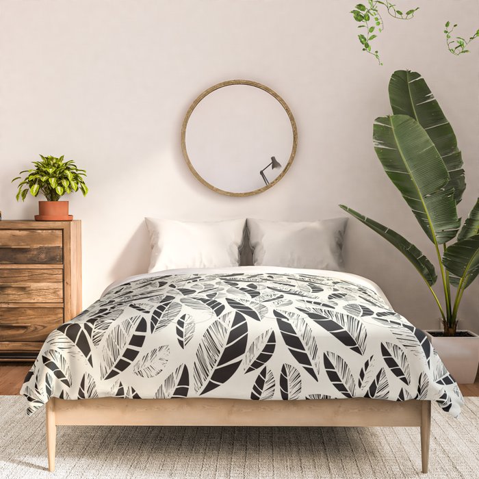 Wildlife Safari Laeves black ´n white Comforter Gallery Image 3