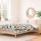 Wildlife Safari Laeves black ´n white Duvet Cover Gallery Image 2