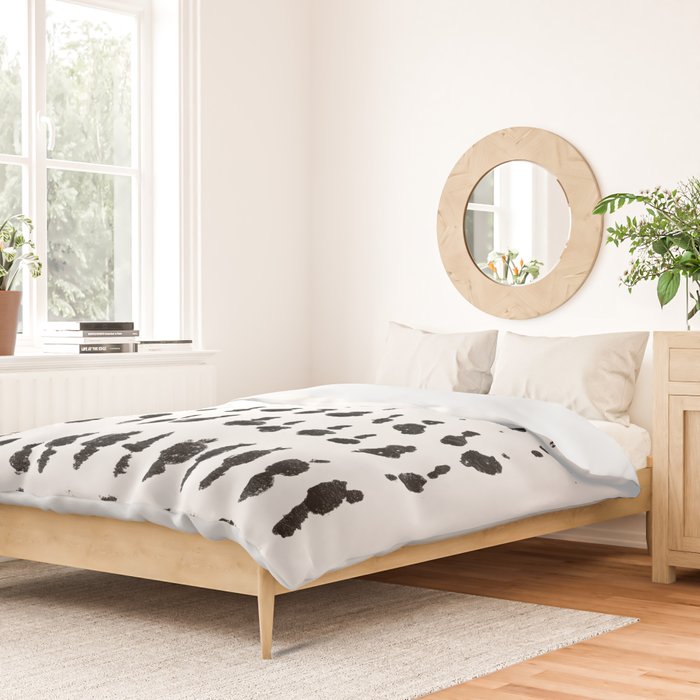 Medium Dots Pattern Black and White Distressed Texture Abstract Duvet Cover Gallery Image 2