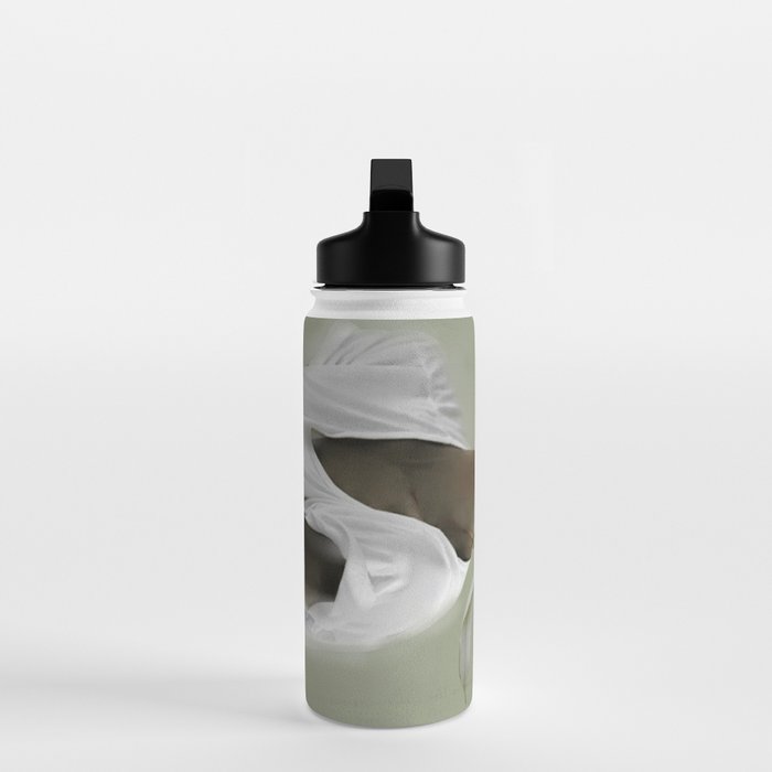 Bloom 9 Water Bottle Gallery Image 3