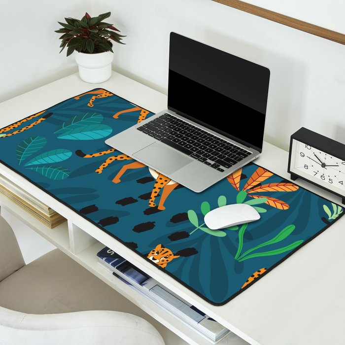 Cheetah pattern 001 Desk Mat Gallery Image 2