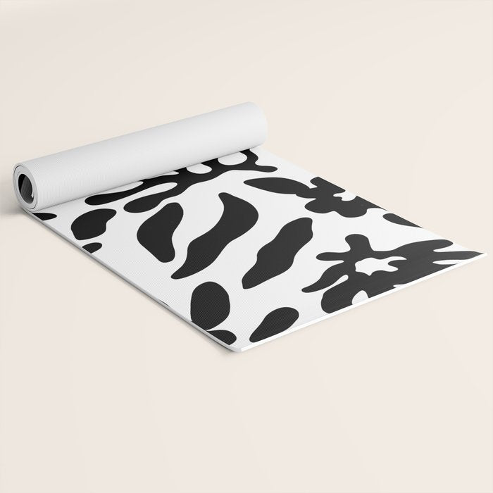 Black and white flower nature pattern Yoga Mat Gallery Image 2