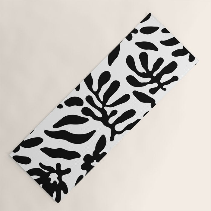 Black and white flower nature pattern Yoga Mat Gallery Image 1