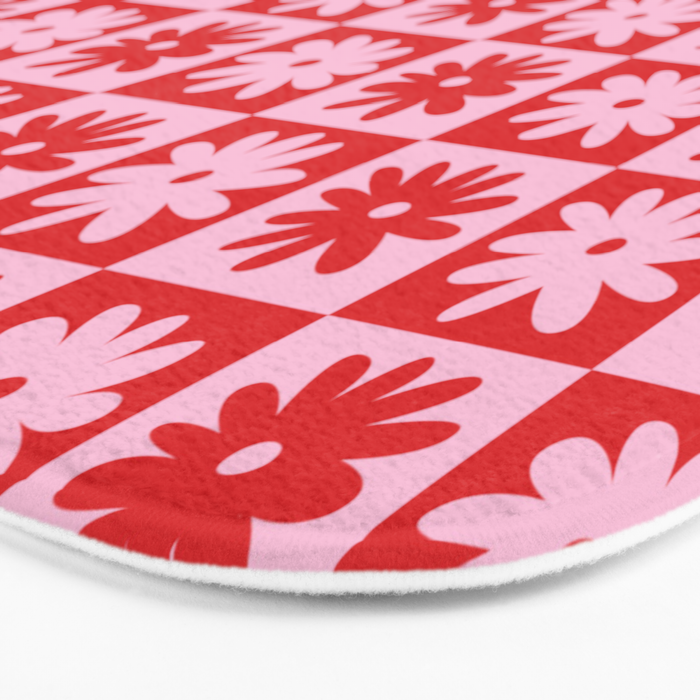 Pink & Red Checkerboard Flower Pattern Bath Mat Gallery Image 3