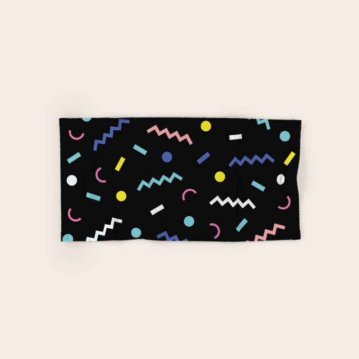 Memphis Pattern 19 - Party / 80s Retro Bath Towel Gallery Image 1