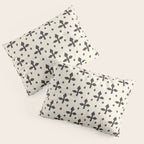 Classic Monochrome Leaf Motif Pillow Sham Gallery Image 3