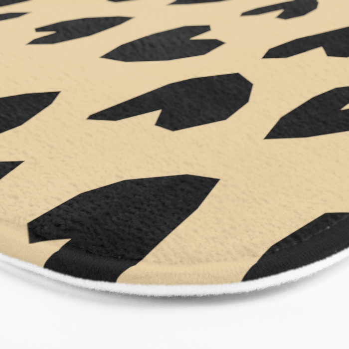 Geometric Hearts pattern black Bath Mat Gallery Image 3