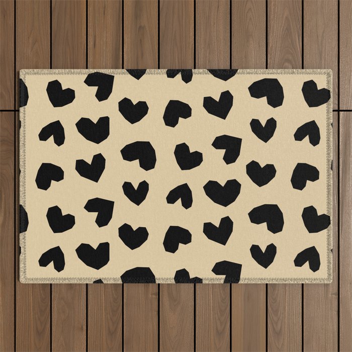 Geometric Hearts pattern black Outdoor Rug Gallery Image 1