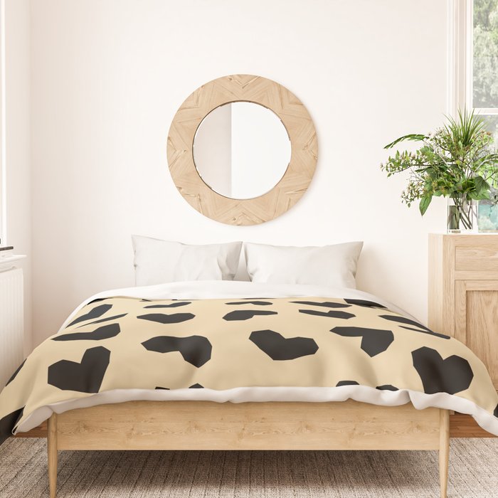 Geometric Hearts pattern black Duvet Cover Gallery Image 3