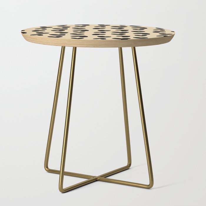 Geometric Hearts pattern black Side Table Gallery Image 1