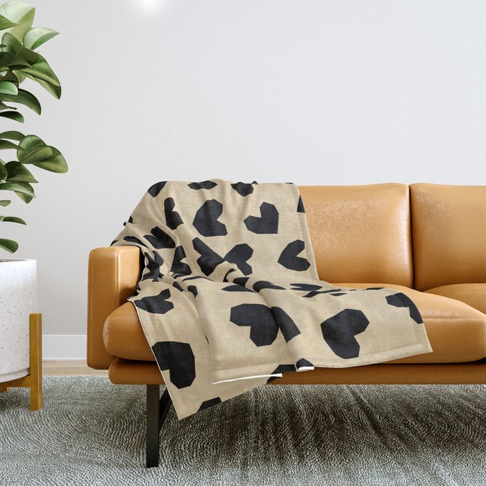 Geometric Hearts pattern black Throw Blanket Gallery Image 1