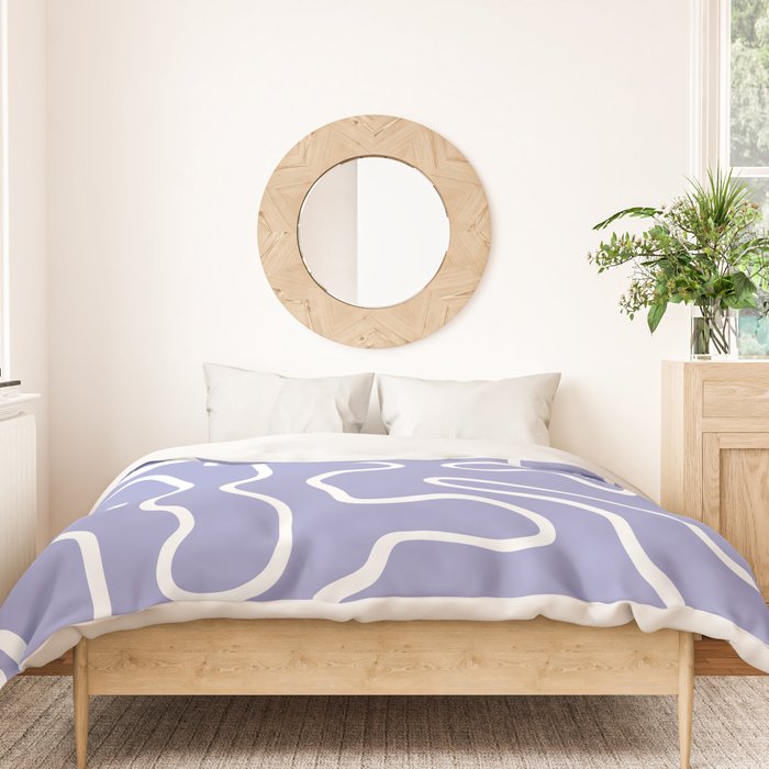 Squiggle Maze Minimalist Abstract Pattern in Light Periwinkle Purple Duvet Cover Gallery Image 3