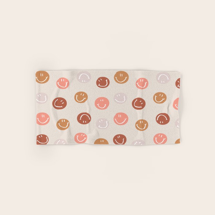 Be Happy! Pink & Orange Bath Towel Gallery Image 1