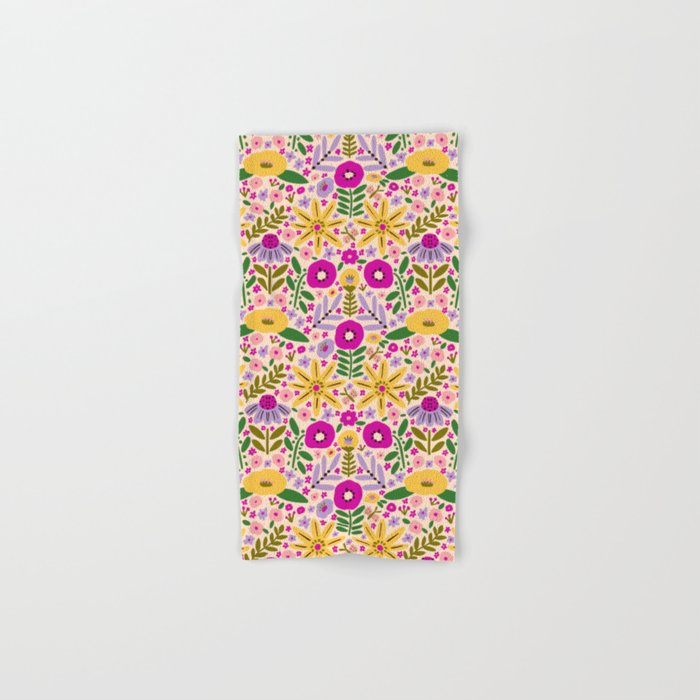 Hey, flowers Bath Towel Gallery Image 1
