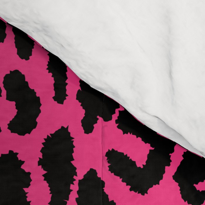 2000s leopard-black on hot pink Comforter Gallery Image 4