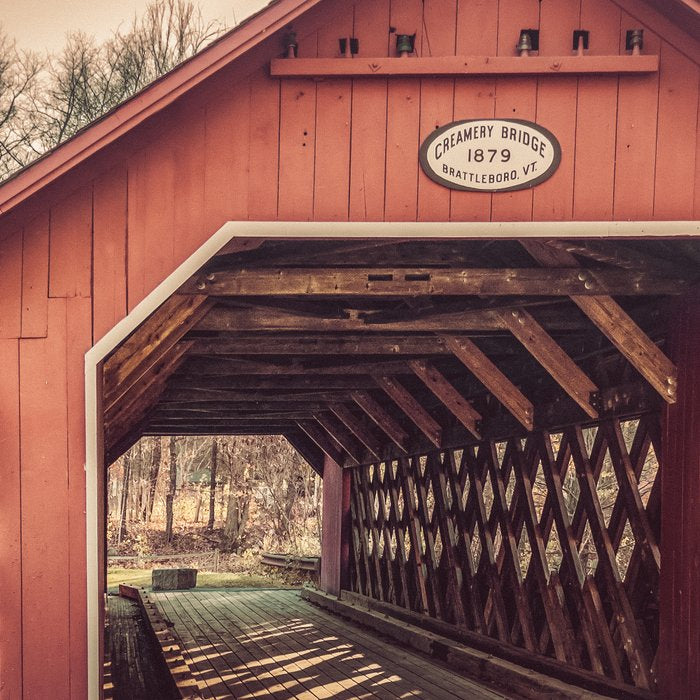Creamery Covered Bridge Battleboro Vermont Red Historic Romantic Enclosure  Coffee Mug Gallery Image 2