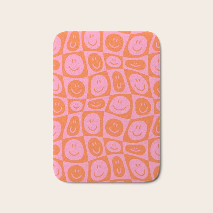 Retro happy face checkered pattern Bath Mat Gallery Image 1