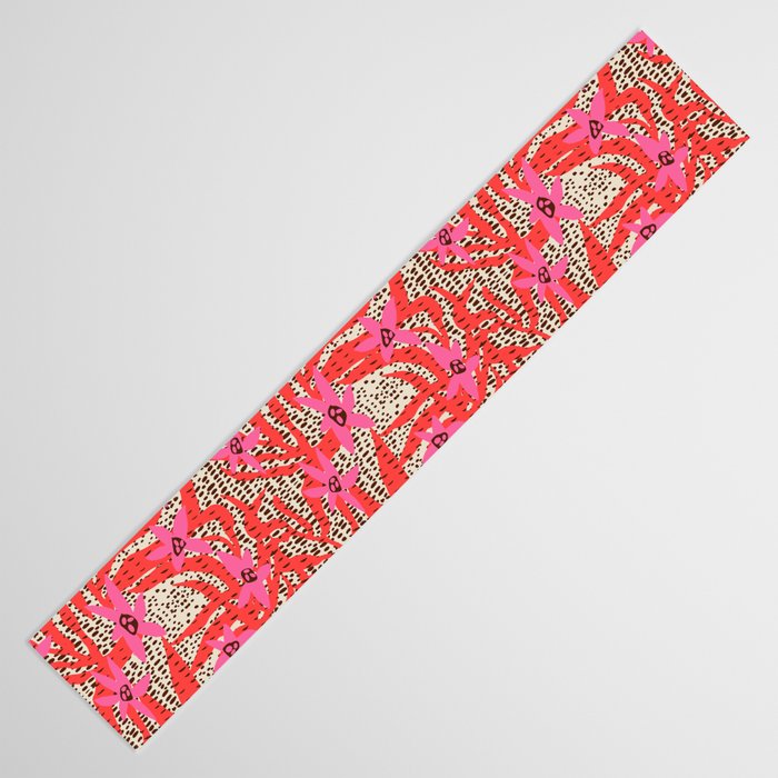 BAZAAR FETE WILD Table Runner Gallery Image 3