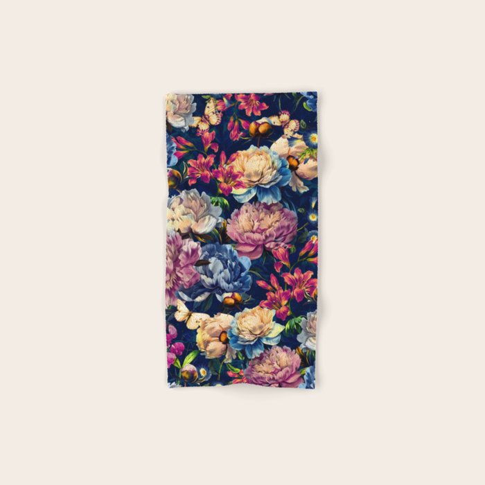 Garden of Eden XI Bath Towel Gallery Image 1