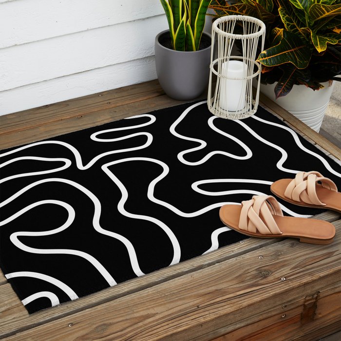 Squiggle Maze Minimalist Abstract Pattern in White and Black Outdoor Rug Gallery Image 2