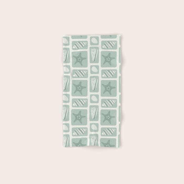 Retro marine sea shell art pattern Bath Towel Gallery Image 1