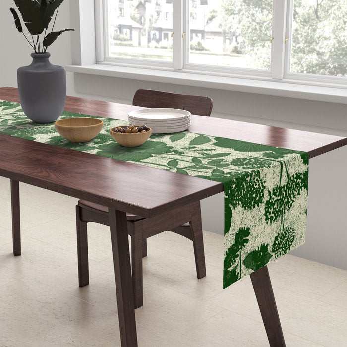 Vintage Grandma's Garden Table Runner Gallery Image 2