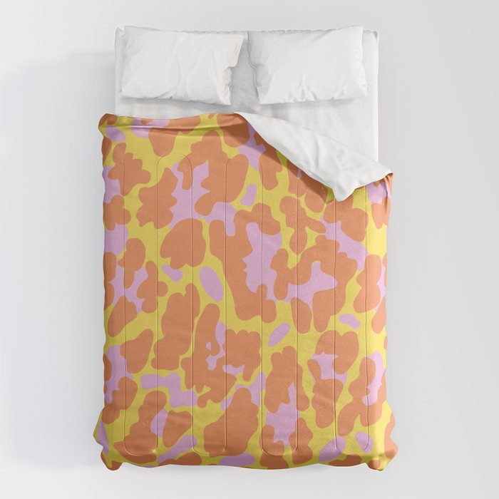 Kitty red Comforter Gallery Image 1