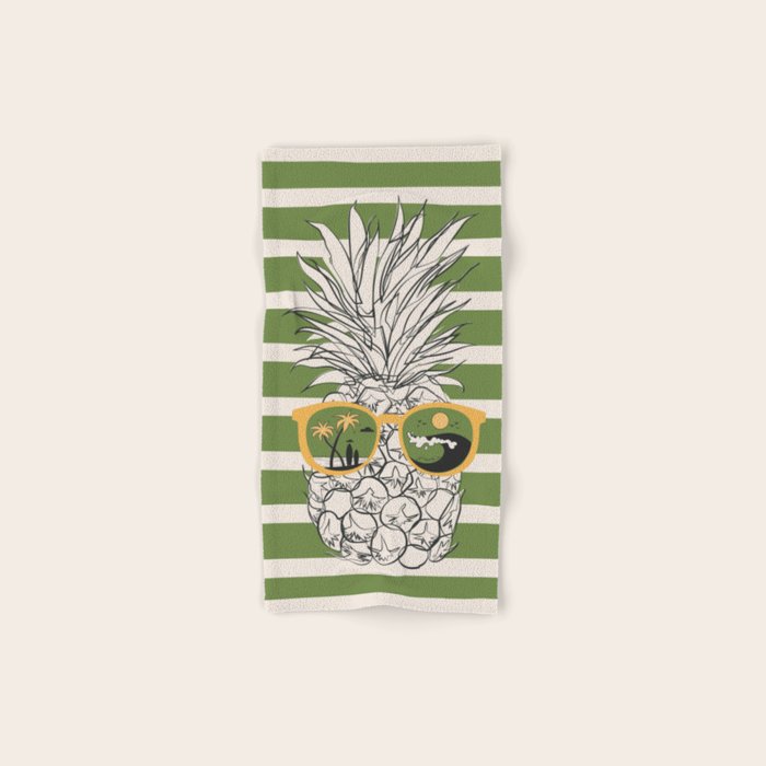 Pineapple Dreams 6 Bath Towel Gallery Image 1