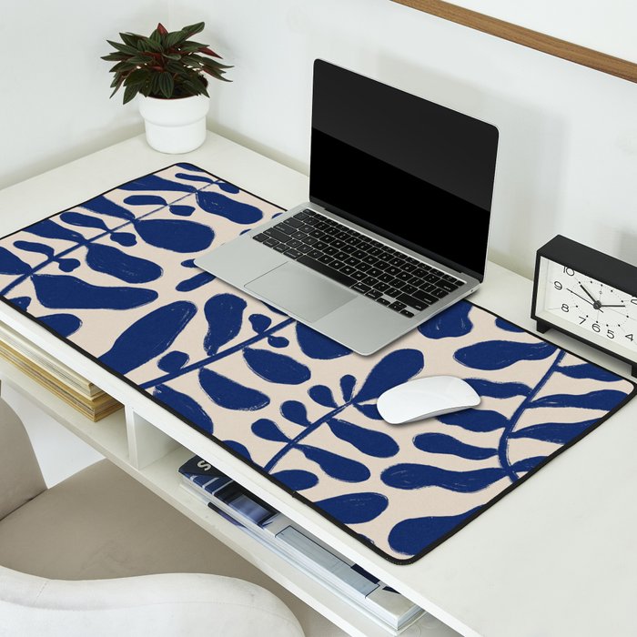 One Hundred-Leaved Plant #7 Desk Mat Gallery Image 2