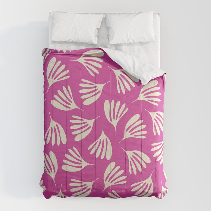 Wispy Leaves Contemporary Pattern in Deep Thulian Pink Comforter Gallery Image 6