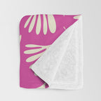 Wispy Leaves Contemporary Pattern in Deep Thulian Pink Throw Blanket Gallery Image 3