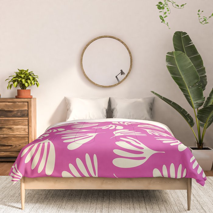 Wispy Leaves Contemporary Pattern in Deep Thulian Pink Comforter Gallery Image 3