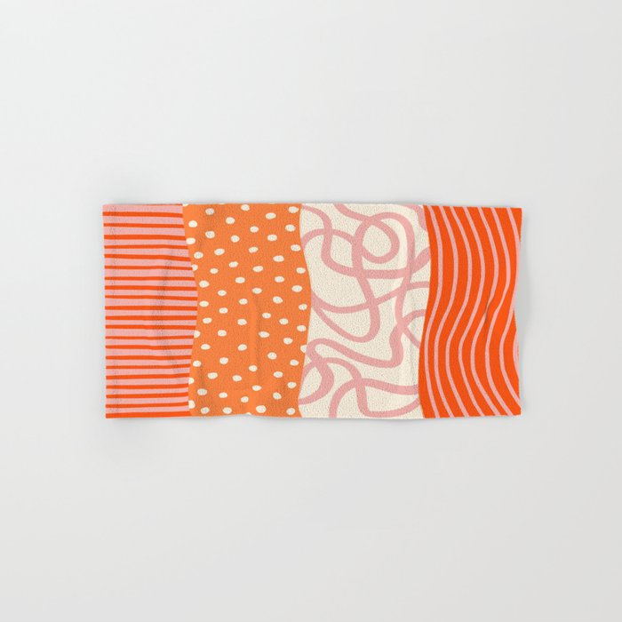 Peach Pattern Cake | PATTERN 08: The Retro Edition Bath Towel Gallery Image 1